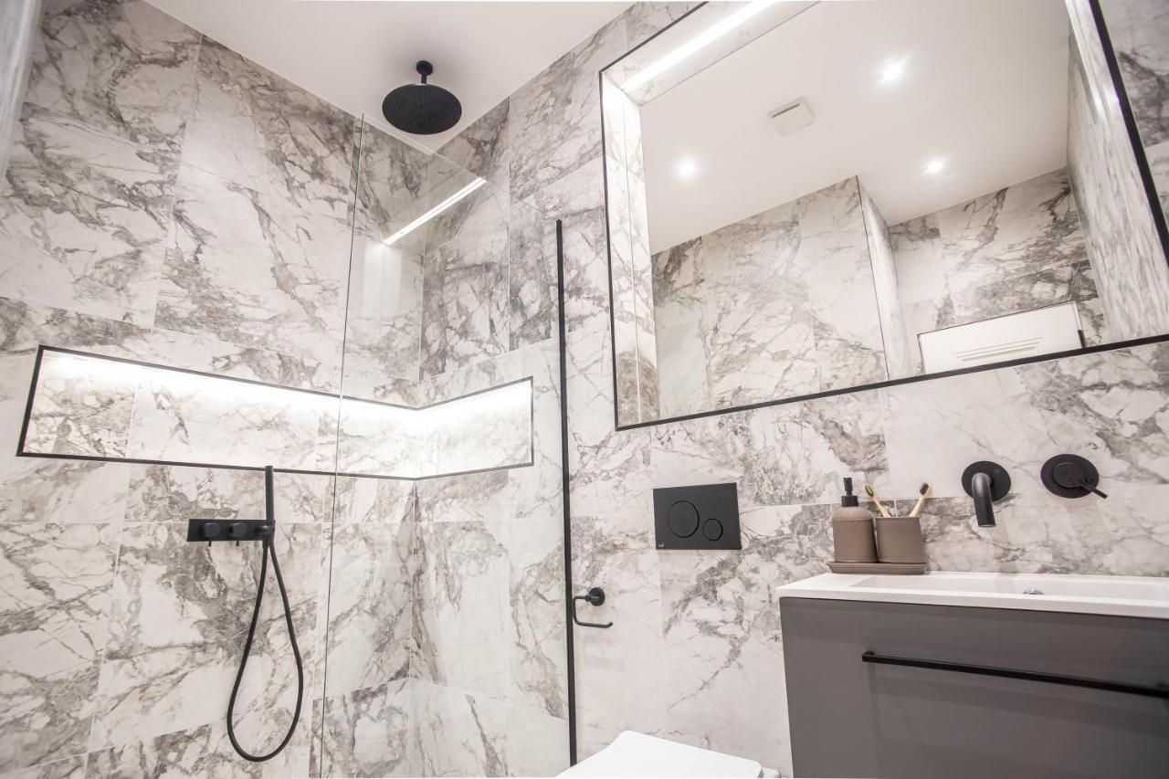Modern & Chic One Bedroom Apartments In Fitzrovia By Sojo Stay Лондон Экстерьер фото