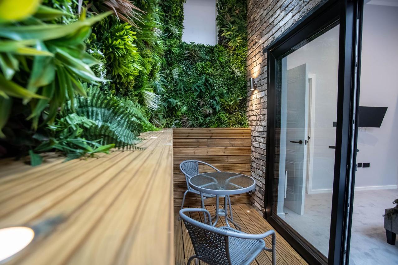 Modern & Chic One Bedroom Apartments In Fitzrovia By Sojo Stay Лондон Экстерьер фото