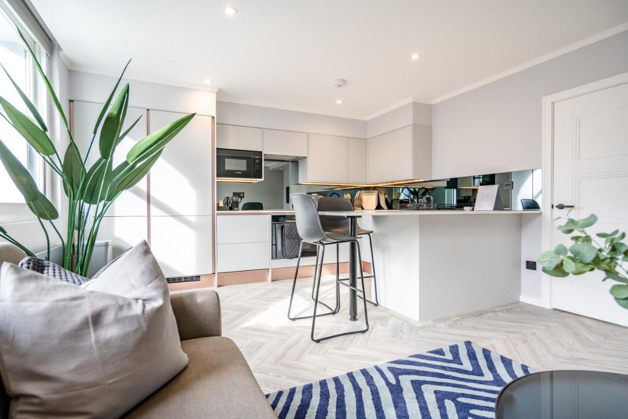 Modern & Chic One Bedroom Apartments In Fitzrovia By Sojo Stay Лондон Экстерьер фото