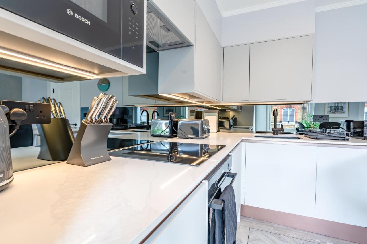 Modern & Chic One Bedroom Apartments In Fitzrovia By Sojo Stay Лондон Экстерьер фото